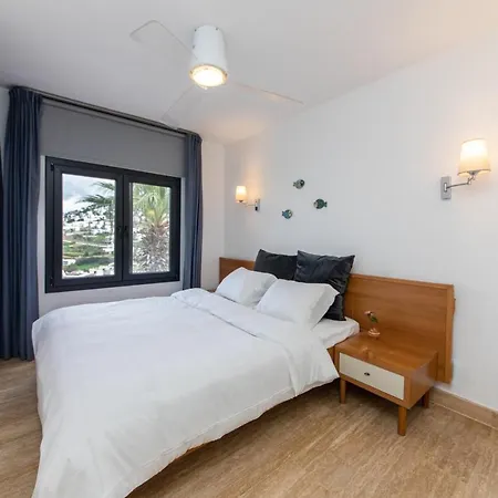 Spacious With Terrace And Sea View In Bodrum *