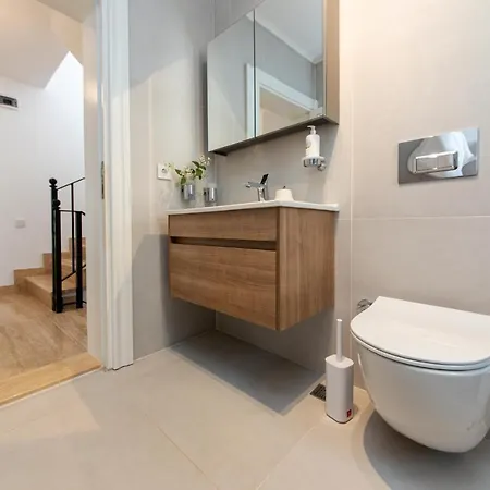 Spacious With Terrace And Sea View In Bodrum * Giris